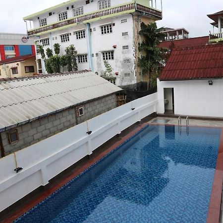 V Central Hotel Vang Vieng Zewnętrze zdjęcie