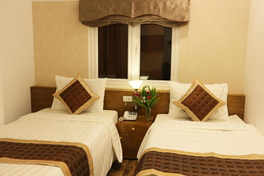 V Central Hotel Vang Vieng Zewnętrze zdjęcie